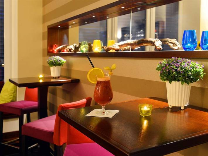 Hotel für 2 Personen, mit Garten und Terrasse, mit Haustier in Bad Neuenahr - 3