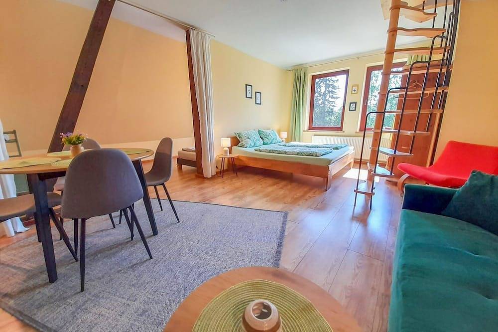 Ganze Wohnung, Ferienwohnung 2 - Ferienwohnungen am Waldrand in Ahrenshagen-Daskow, Vorpommern-Rügen