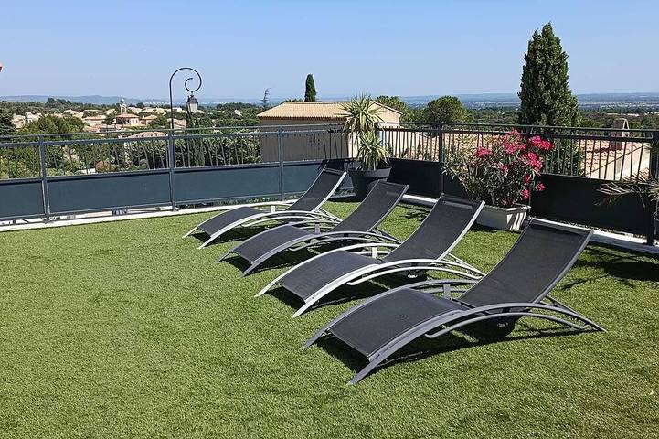 Location de vacances pour 6 personnes, avec jardin à Aureille - 4