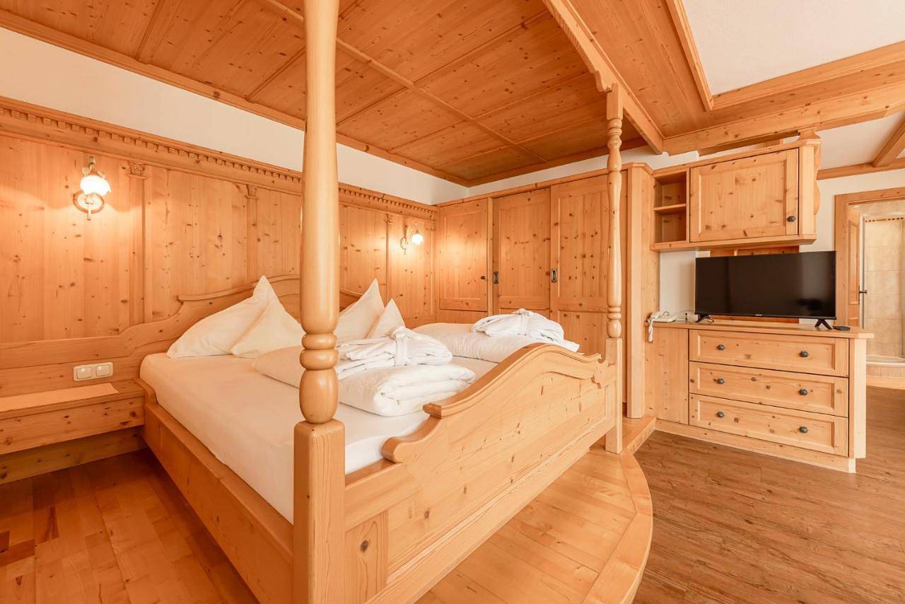 Alpenpension Hotel Pfurtscheller in Stubaier Alpen, Neustift im Stubaital