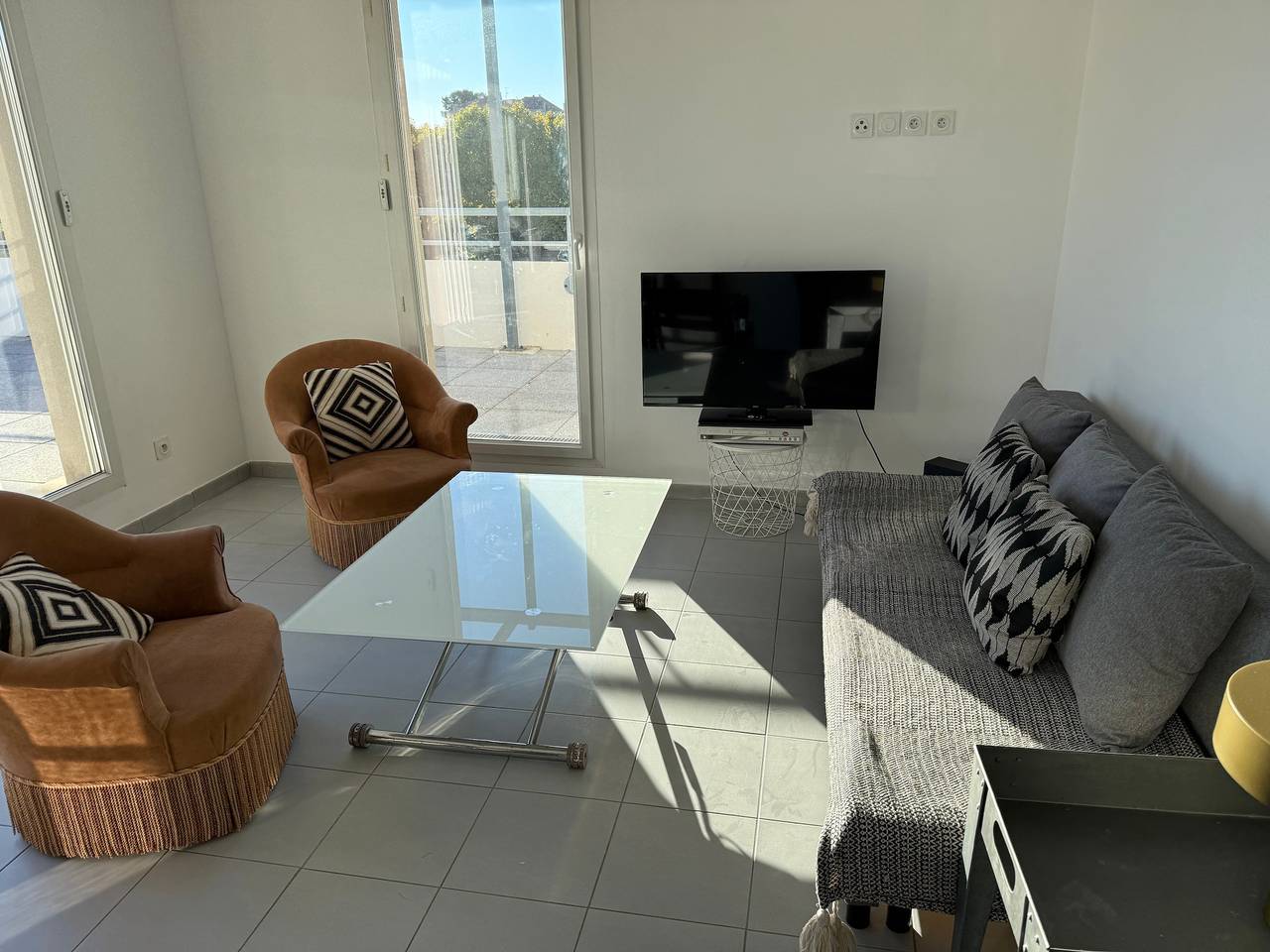 Apartamento entero, Apartamento 'Tranquilo de 3 dormitorios con terraza en la azotea' y terraza compartida in Marsella, Marsella region