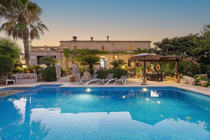 Chalet for 10 people, with terrace and garden - 1