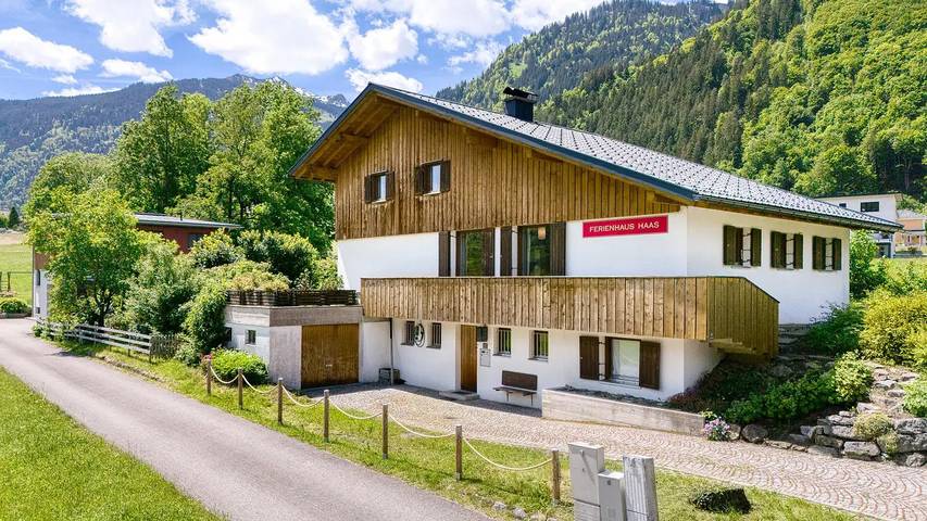 Ferienhaus für 10 Personen, mit Garten