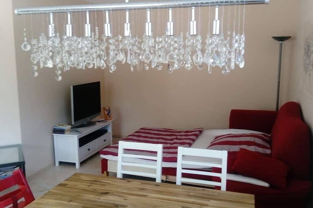 Ganze Wohnung, Moderne 2 1/2 Zimmer Ferienwohnung in Seenähe nahe Tripsdrill bei Heilbronn in Zaberfeld, Kraichgau