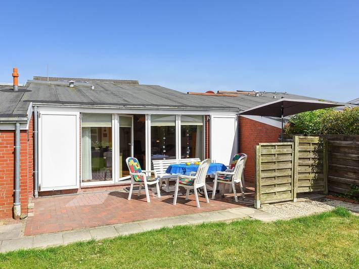 Ferienhaus für 4 Personen, mit Terrasse und Garten
