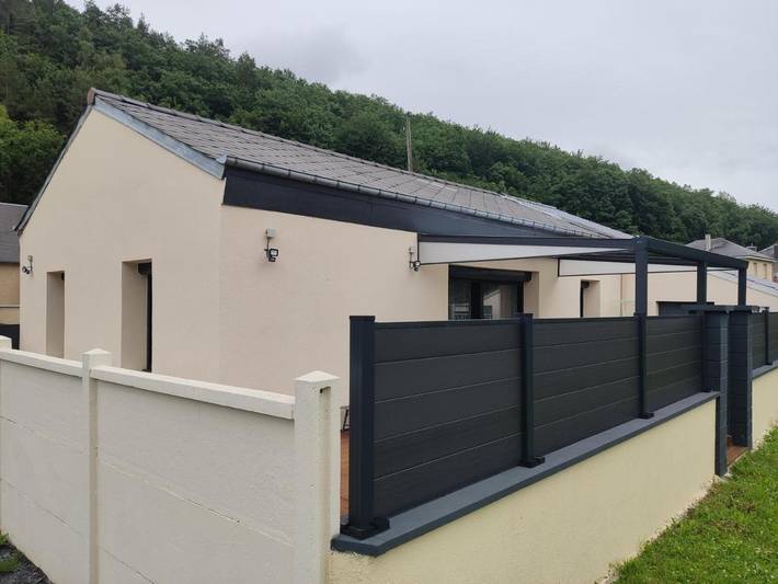 Location de vacances pour 4 personnes, avec vue et jardin à Monthermé - 2