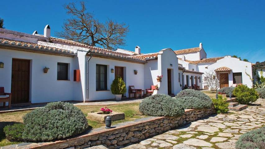 Hotel para 4 personas, con vistas además de piscina y jardín en Ronda - 4