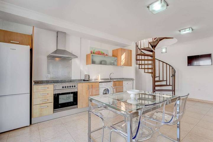 Holiday apartment for 5 people, with balcony - 1