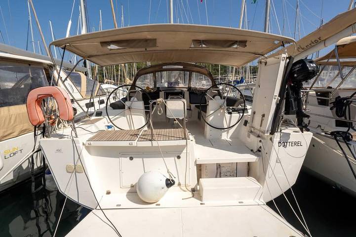 Péniche pour 8 personnes dans Port Pin Rolland