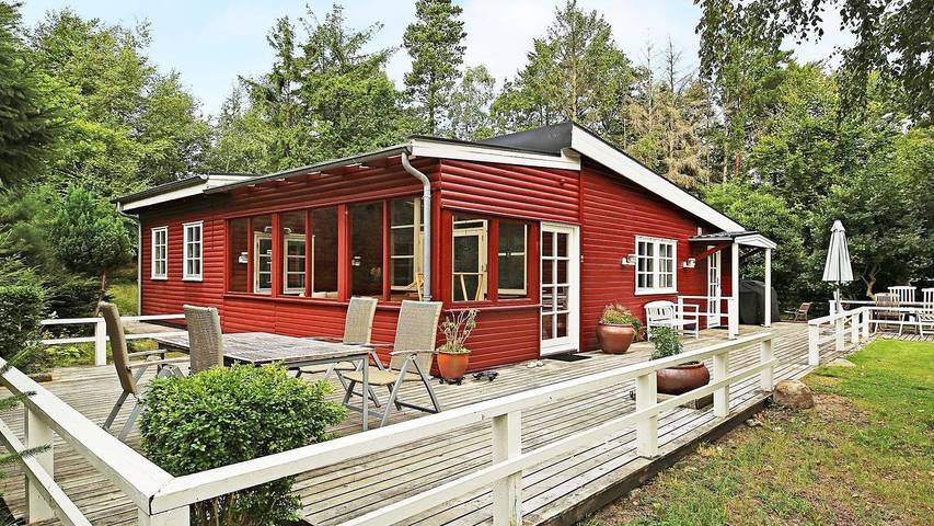 Ferieudlejning for 6 personer, med terrasse og balkon/terrasse i Rågeleje