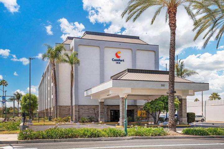 Apartamento para 2 personas, con piscina y jacuzzi en Anaheim