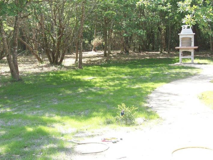 Camping pour 4 personnes, avec jardin ainsi que vue et terrasse, animaux acceptés à Vendays-Montalivet - 3