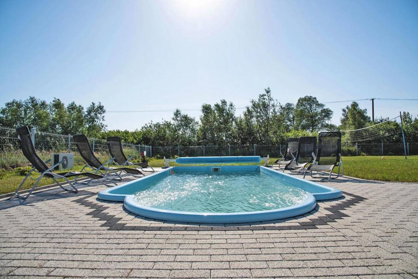 Cały apartament, Komfortowy apartament, 5 sypialni, basen letni in Gąski, Powiat koszaliński