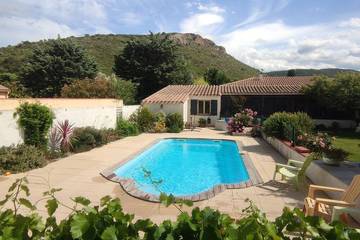 Cottage pour 10 personnes, avec jardin et terrasse à Corbère-les-Cabanes