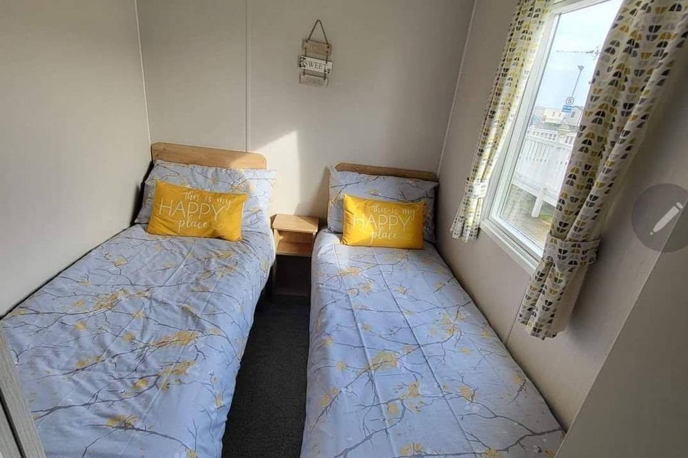3 Bed - Sleeps 8 - Pet Friendly - Beach in Ingoldmells, Lincolnshire