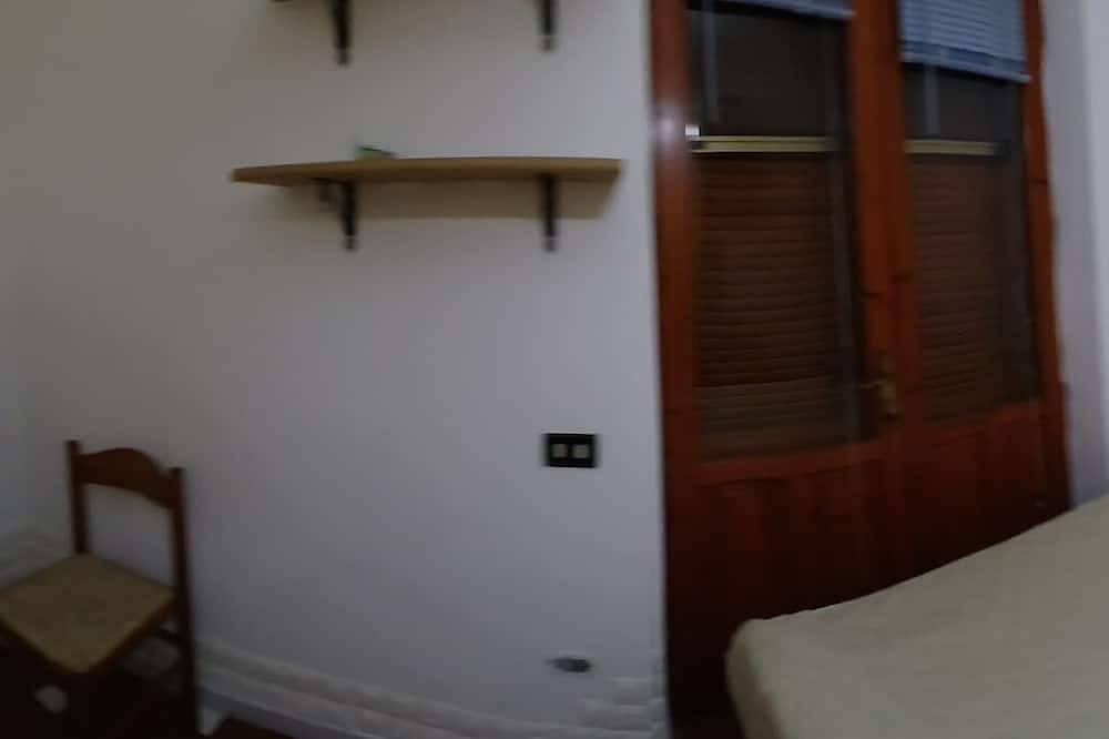 Appartamento intero, Sardegna! Budoni a 1 km dalla meravigliosa spiaggia di Sant'Anna: 4 posti letto in Tanaunella, Olbia-Tempio