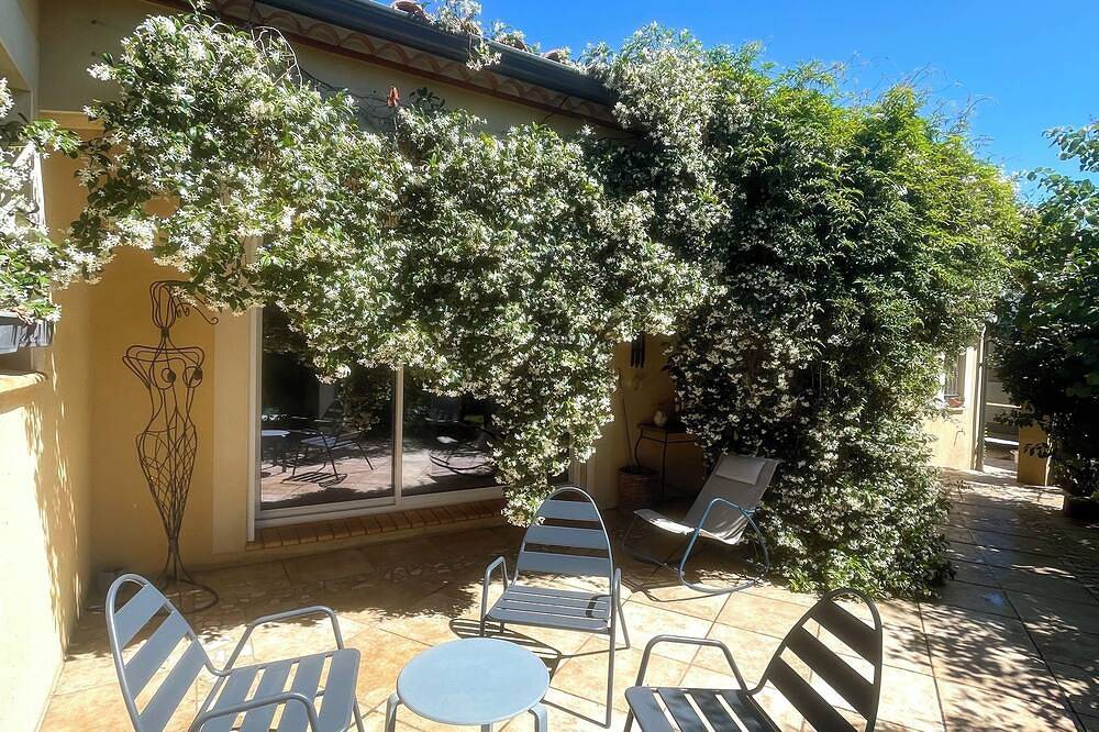 Villa 4 Chambres Avec Piscine in Clarensac, Region de Nimes