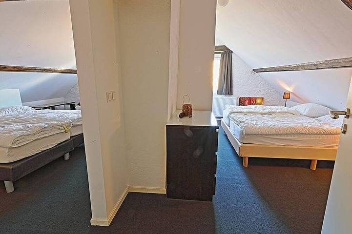 Ganze Wohnung, Bett-Haus Schneider Kätchen - Ferienhaus Vulkaneifel in Deudesfeld, Vulkaneifel