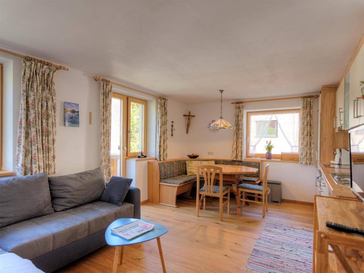 Ganze Wohnung, Haus Ricarda in Lechtaler Alpen, Lech am Arlberg