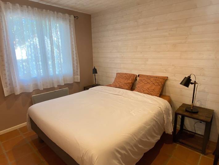 Location de vacances pour 6 personnes, avec bassin pour enfant et jardin à Allemagne-en-Provence - 3