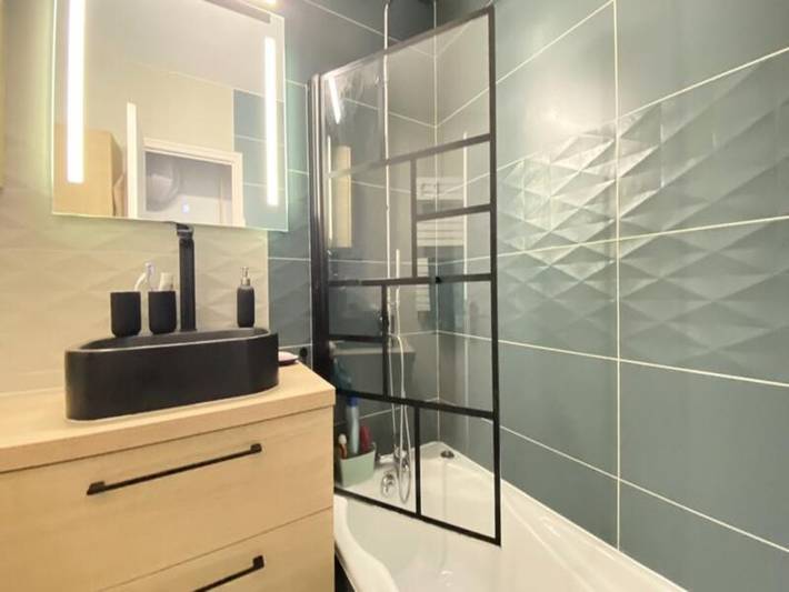 Gîte pour 5 personnes, avec balcon, adapté aux familles dans Valberg (Niza) - 2