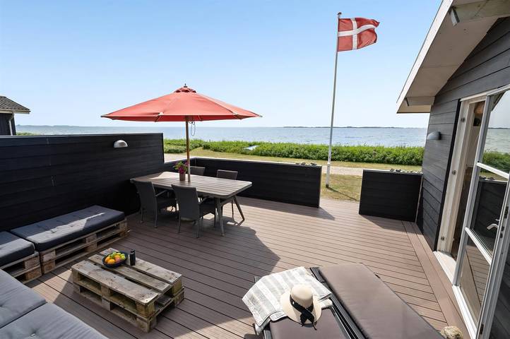 Ferieudlejning for 4 personer, med Terrasse i Assens