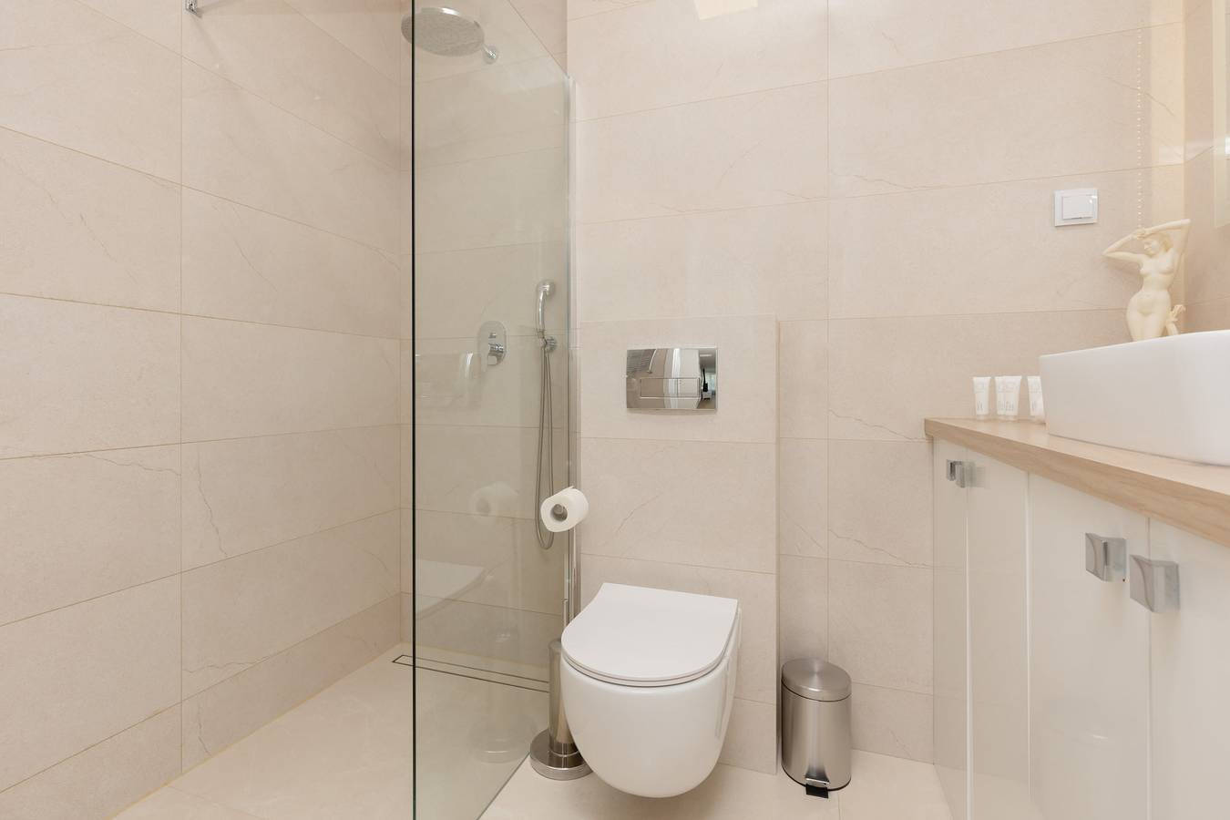 Cały apartament, Family Apartment with Parking | Balcony and Workspace in Białołęka, Warszawa