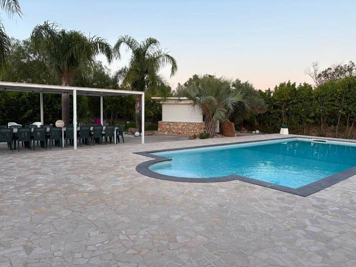 Appartamento per 5 persone, con Terrazza e Giardino nonché Piscina a Galatina