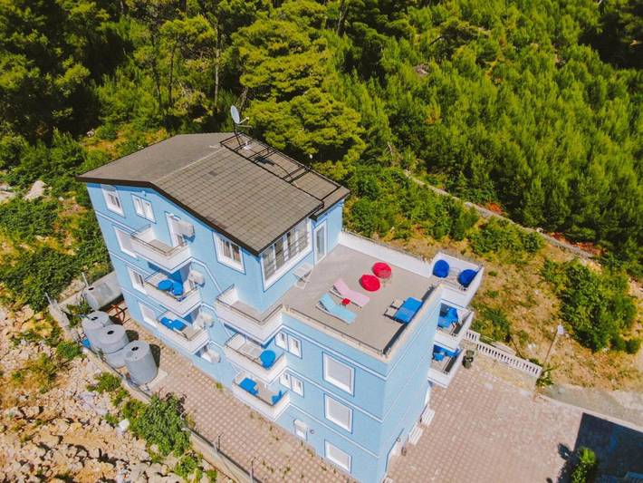 Appartement de vacances pour 5 personnes, avec vue ainsi que jardin et balcon