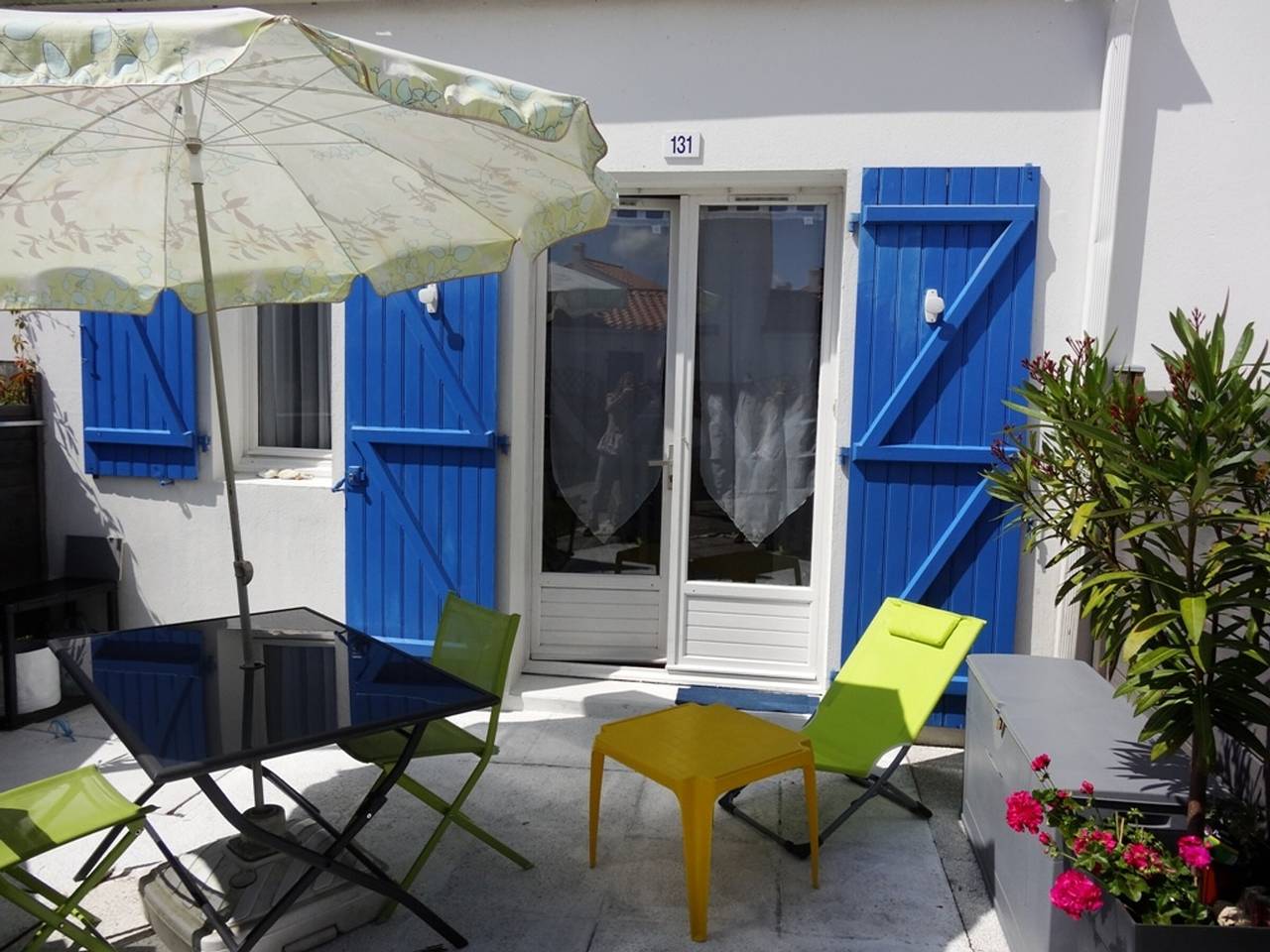 Cottage near beach with parking, sleeps 4 in L'Aiguillon-la-Presqu'île, Vendée