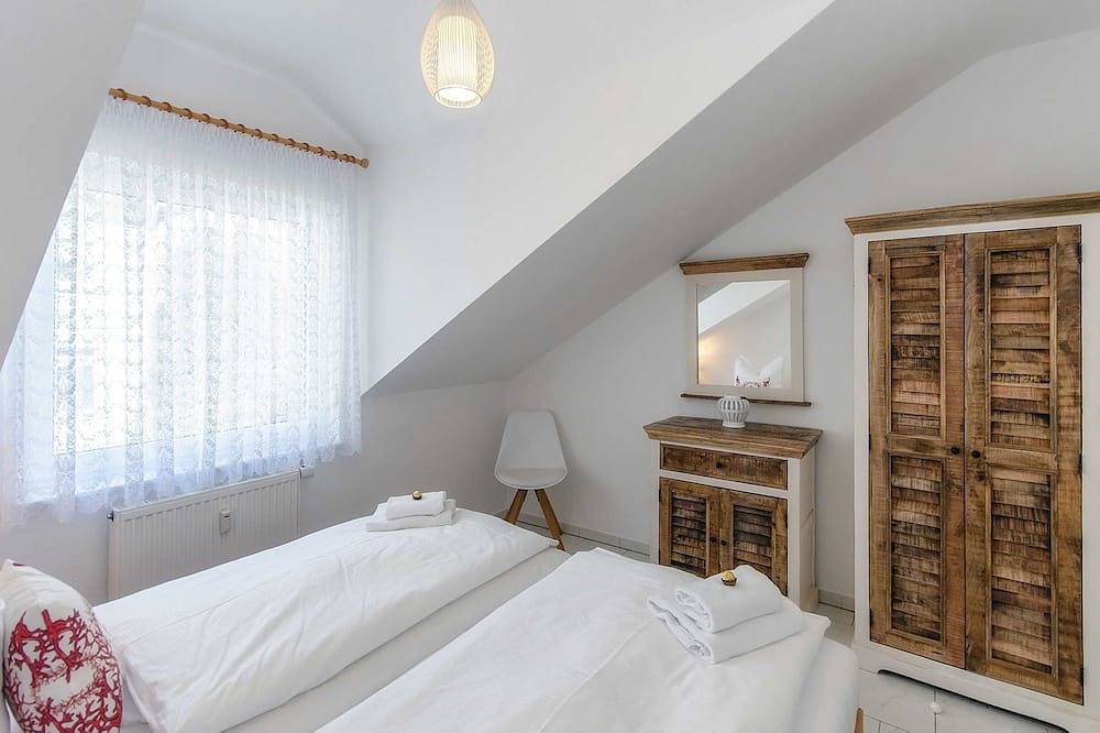 Entire apartment, Maisonette Amalie - near the harbor - Amalie in Sassnitz, Jasmund National Park
