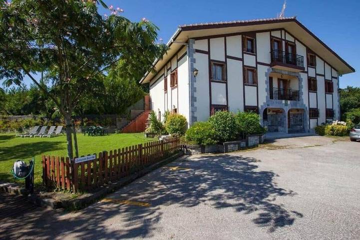 Holiday home for 8 people, with garden - 1