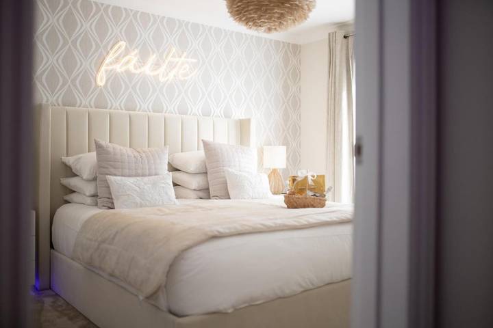 Bed and breakfast for 2 people, with terrace in Inverness