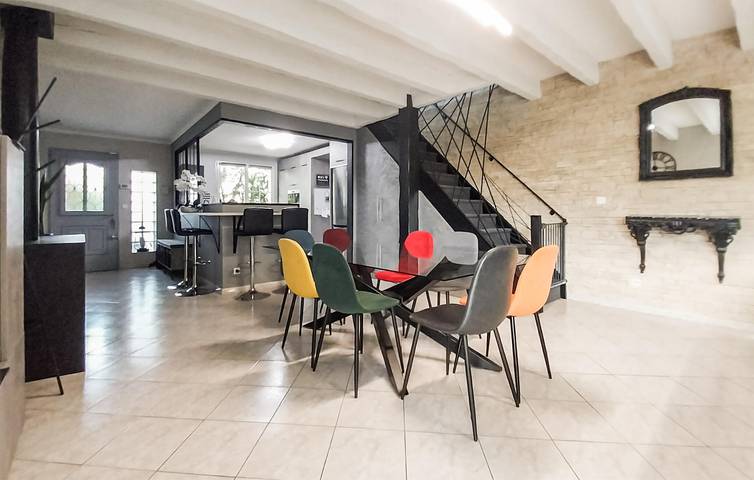 Charmante 2-Zimmer-Wohnung mit Pool in Saint-Laurent-d'Aigouze in Saint-Laurent-d'Aigouze, Mittelmeerküste (Frankreich)