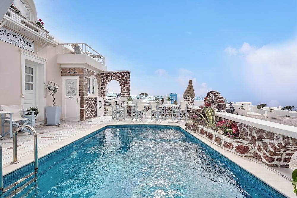 Merovigliosso Budget Studio ground floor in Imerovigli, Santorini