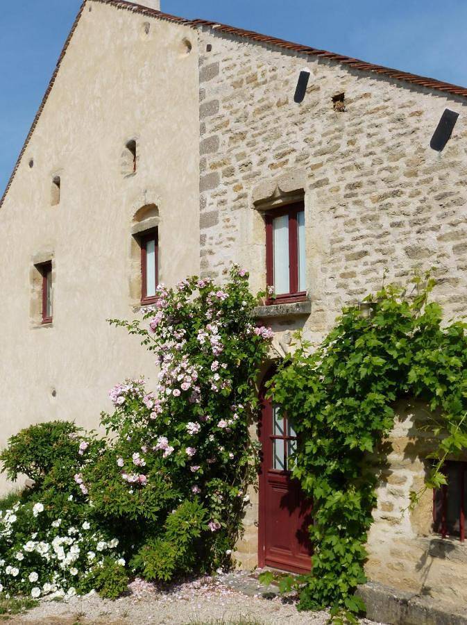 Location de vacances pour 10 personnes, avec Terrasse ainsi que Jardin et Vue dans Échannay