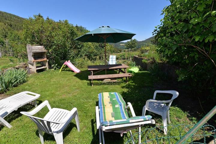Landhaus "Les Hirondelles" mit Bergblick, Gemeinschaftsgarten und Wlan in Orbey, Regionaler Naturpark Belchen der Vogesen