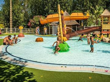 Camping pour 6 personnes, avec bassin pour enfant à Sérignan