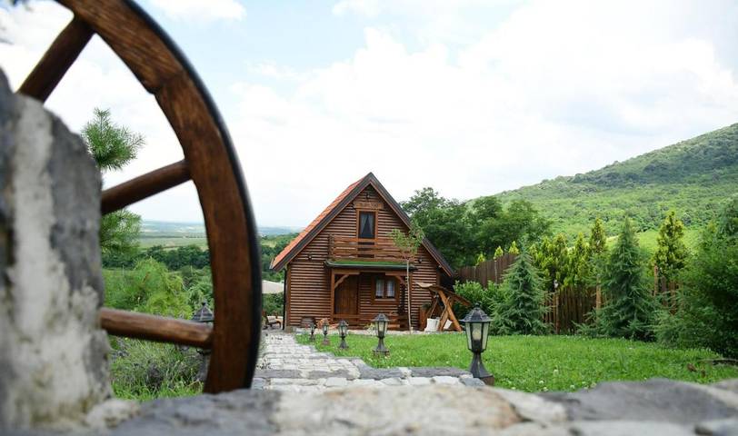 Gîte pour 3 personnes, avec jardin ainsi que vue et piscine à Vršac - 2