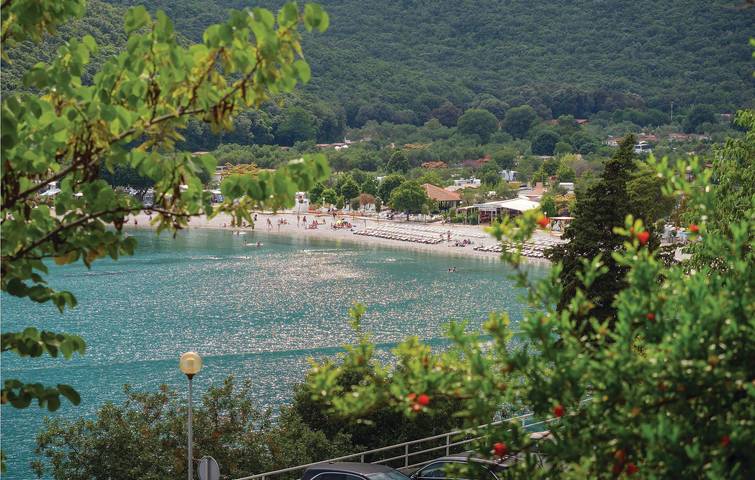 Apartamento vacacional entero, Acogedor apartamento de 1 dormitorio a 200 m de la playa, con terraza y wifi in Rabac, Labin-Rabac