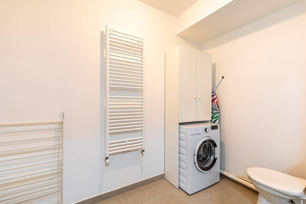 Entire apartment, Guestready - Nice cosy studio with a balcony in Nanterre, Hauts-de-Seine