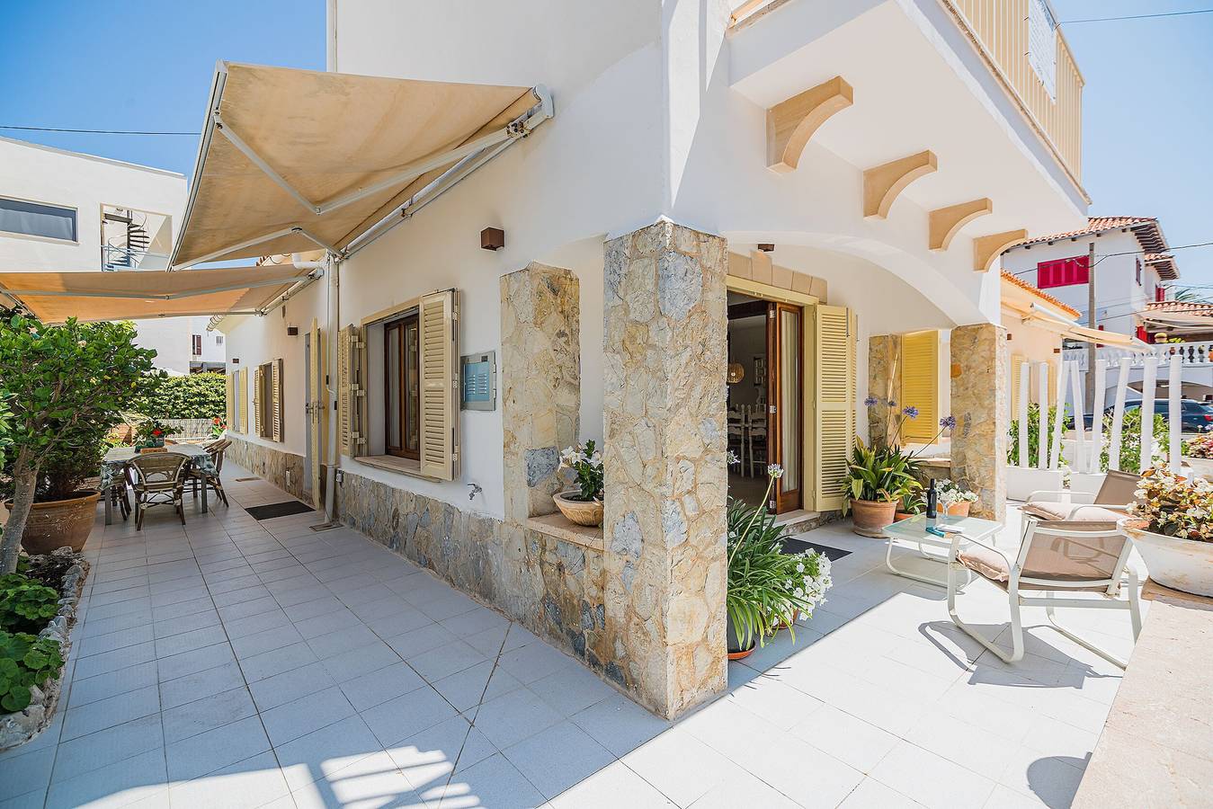 In perfekter Lage zum Strand und zur Stadt - Villa Hibiscus in Port de Pollença, Pollença