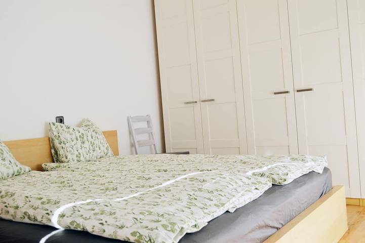 Ganze Wohnung, Wiener Apartment mit Garten (L) in Floridsdorf, Wien