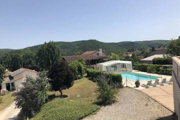 Gîte pour 9 personnes, avec balcon, animaux acceptés à Saint-Géry