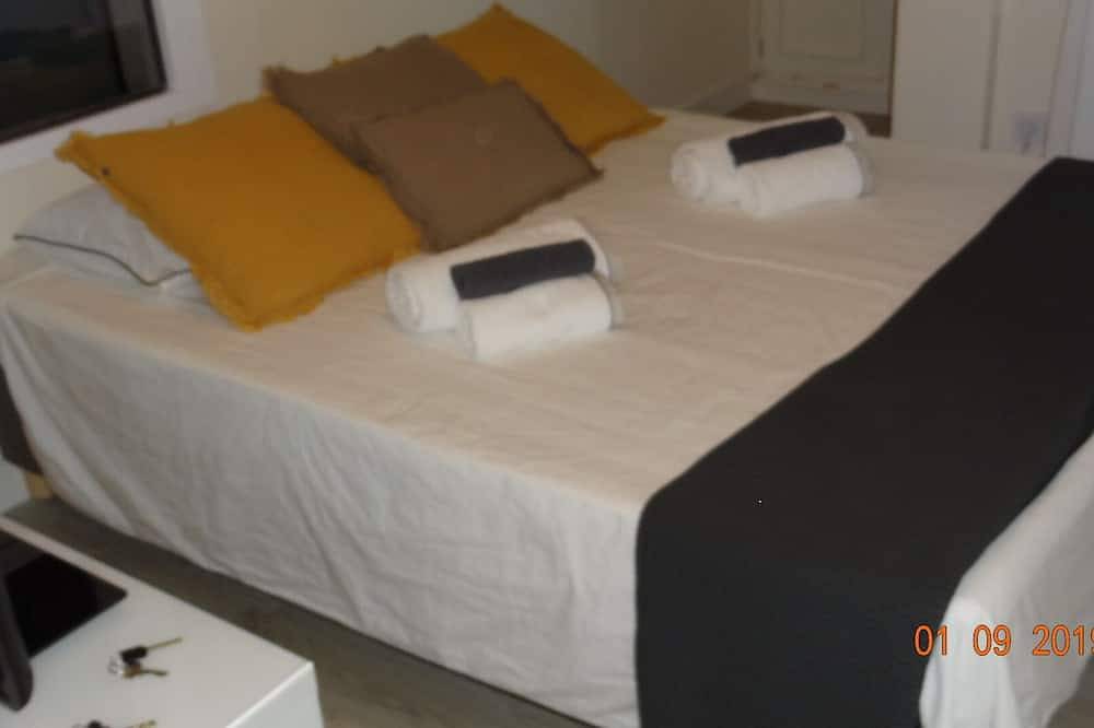 Entire apartment, Madrid. C30 Vacahome Management in Centro (Madrid), Madrid