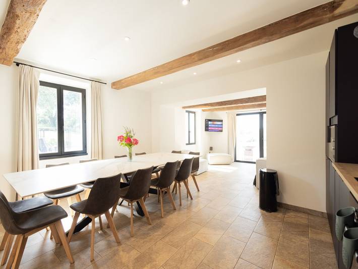 Maison de vacances pour 12 personnes, avec terrasse ainsi que vue sur le lac et piscine, adapté aux familles dans le Gers - 2