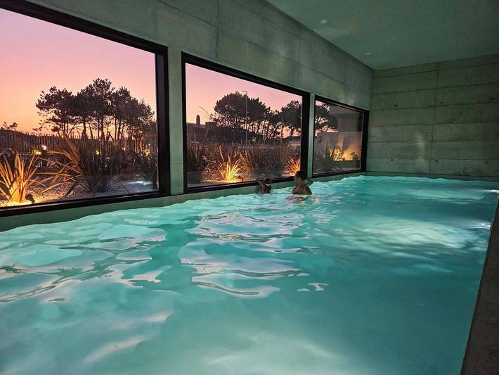 Holiday rental for 4 people, with garden and balcony as well as pool in Portugal