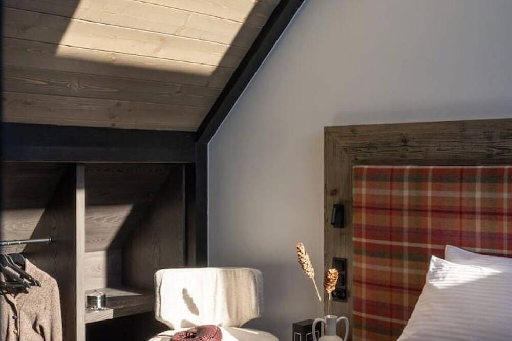 Montini’s House – A Peaceful Mountain Escape with Private Jacuzzi in Koniaków, Karpaten (Polen)