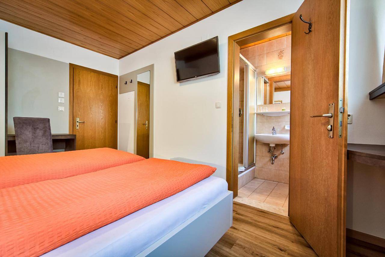 Double Room in Marling, Massif de l'Ortles