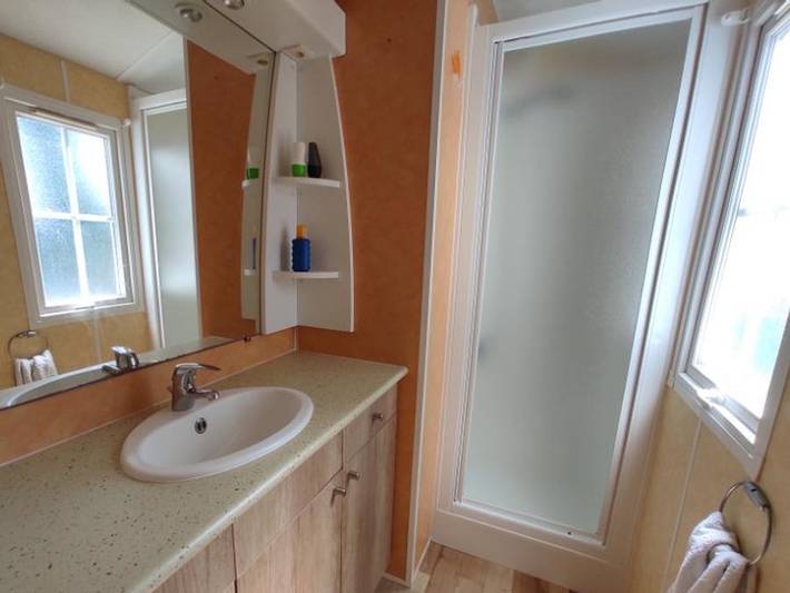 Camping l'Eden - Mobilheim 4 personen - Chalet Mobile Grand Confort 2 Zimmer ca. 31m² in Bretignolles-sur-Mer, Loire-Tal
